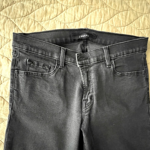 J Brand size 30 cropped - Picture 3 of 8